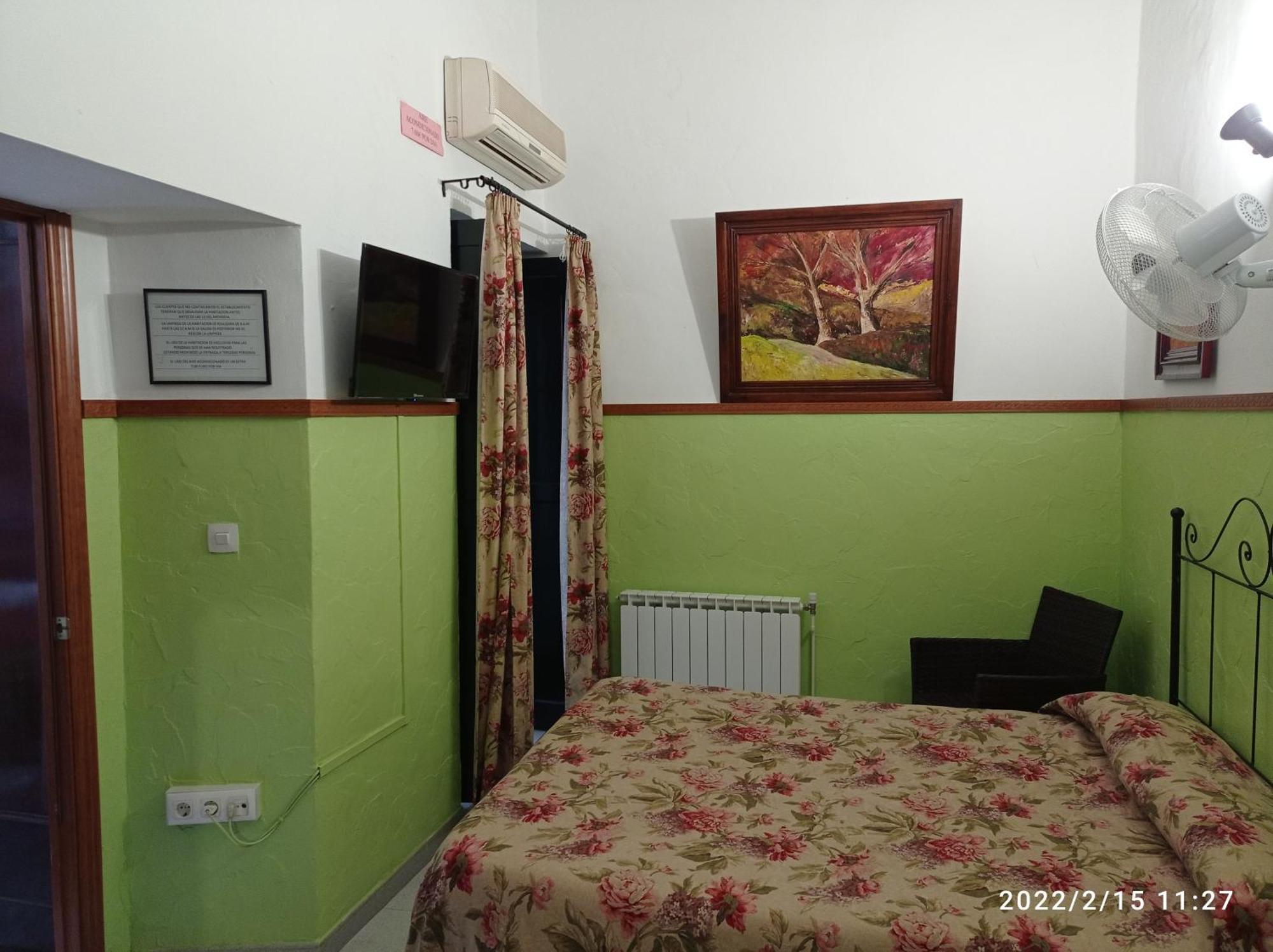 Hostal Manolo Эль-Пуэрто-де-Санта-Мария Номер фото