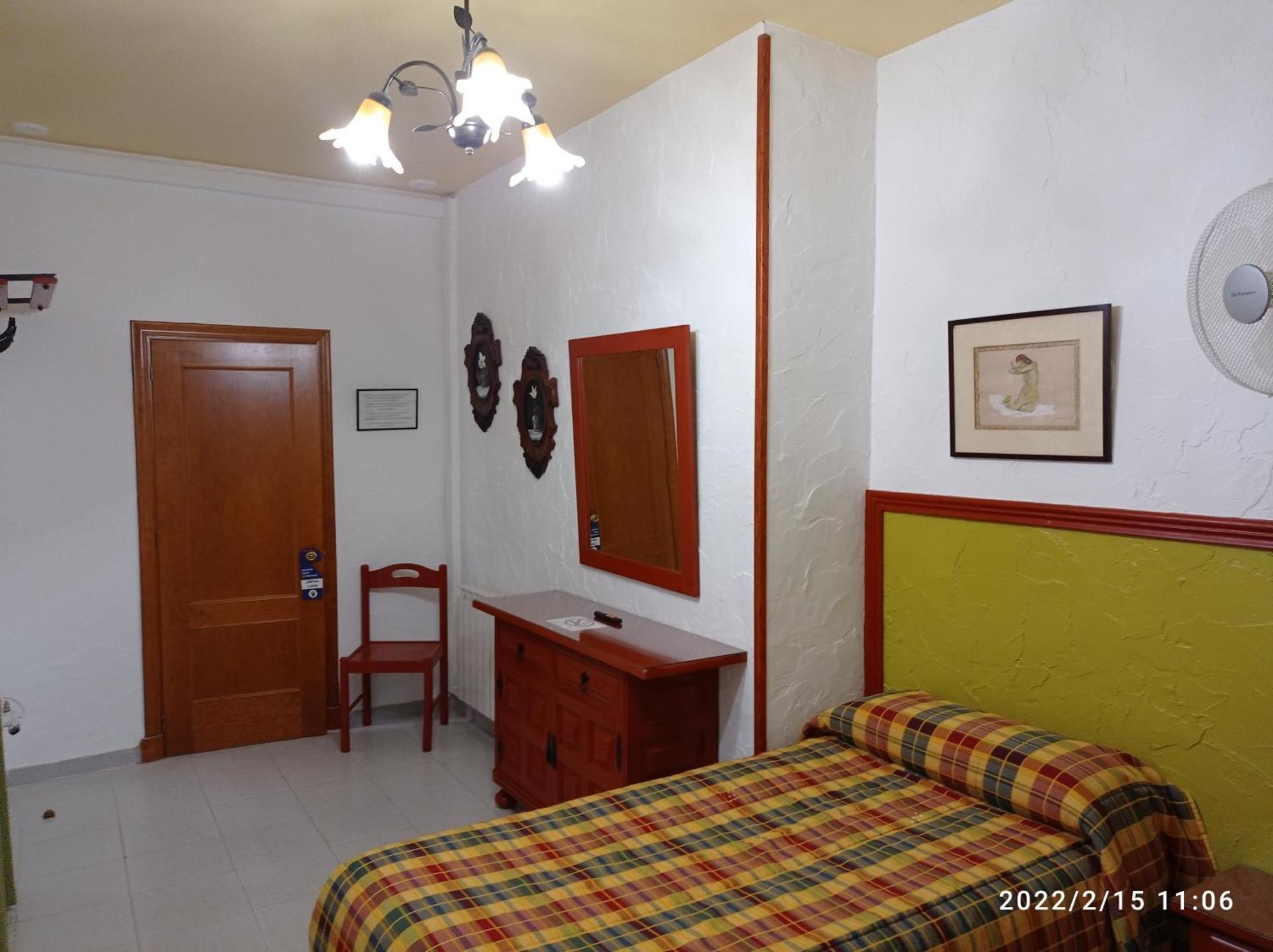 Hostal Manolo Эль-Пуэрто-де-Санта-Мария Номер фото