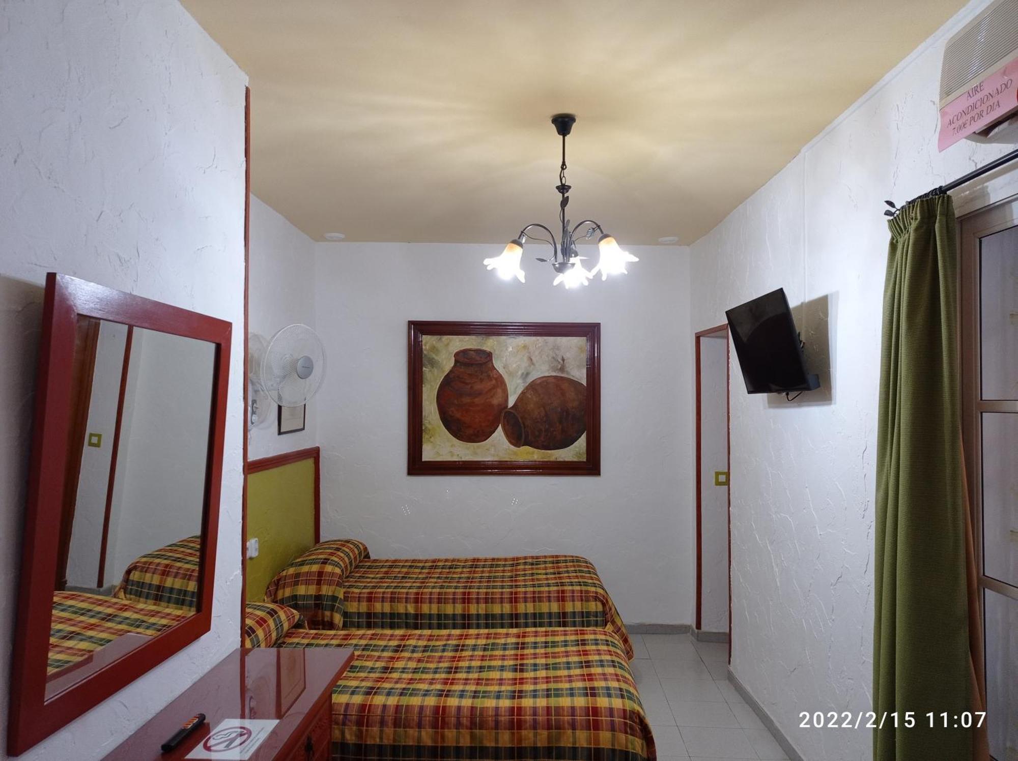 Hostal Manolo Эль-Пуэрто-де-Санта-Мария Номер фото