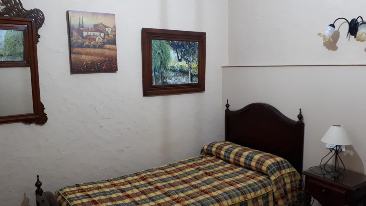 Hostal Manolo Эль-Пуэрто-де-Санта-Мария Экстерьер фото